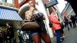 Всі блондинки люблять великі домашнє українське порно члени, особливо Єва Ельфі.